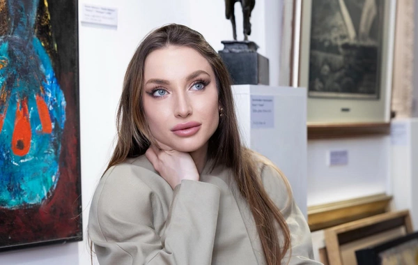 Алёна Алиева поделилась публикацией со встречи со студентами и деятелями искусства из Украины