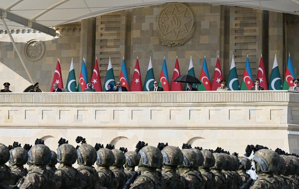Bakıda Qələbənin beşinci ildönümünə həsr olunmuş Hərbi parad keçirilir