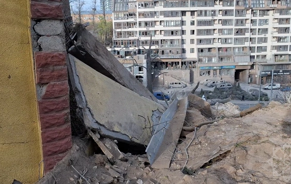 Kiyevə raket hücumu zamanı Azərbaycanın Ukraynadakı səfirliyinə ciddi ziyan dəyib