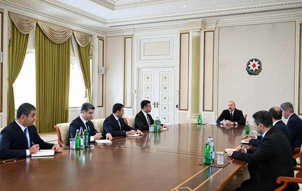 İlham Əliyev Naxçıvanda Prezidentin yeni səlahiyyətli nümayəndəsini və bir sıra icra başçılarını qəbul edib