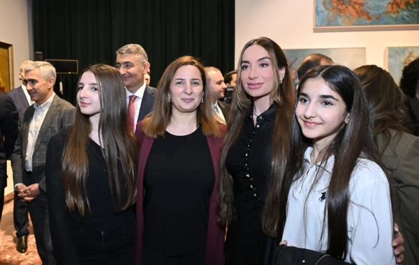 Leyla və Arzu Əliyevalar Tiranada MAMA "Ana təbiət" beynəlxalq incəsənət sərgisinin açılışına qatılıblar