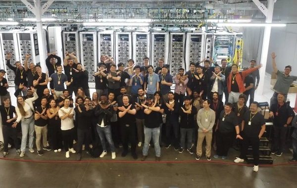 İlon Mask OpenAI-ni xAI-nin sirlərini oğurlamaqda ittiham etdi