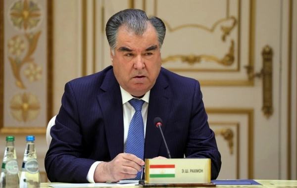 Завершился визит Президента Таджикистана Эмомали Рахмона в Азербайджан
