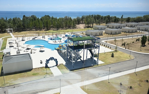 На берегу озера Иссык-Куль состоялось открытие отеля Baku Resort & Spa
