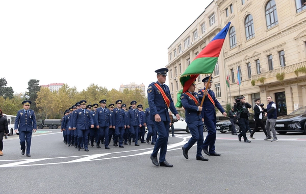 Bakıda hərbiçilərin Zəfər yürüşü BAŞLADI