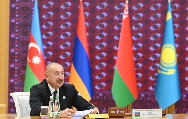 İlham Əliyev MDB Dövlət Başçıları Şurasının məhdud tərkibdə iclasında iştirak edib