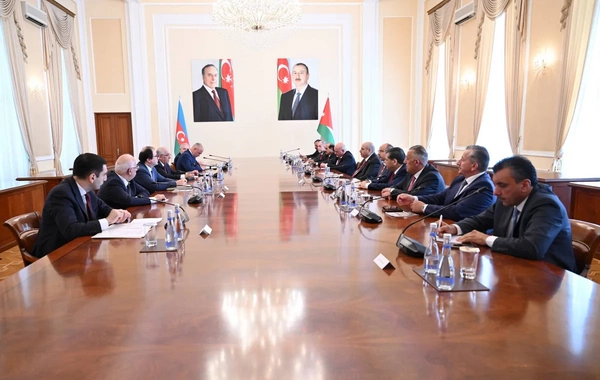 Əli Əsədov İordaniya Nümayəndələr Palatasının sədri ilə görüşüb