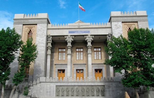 İran XİN ABŞ-nin tankerlərə hücumunu qınayıb