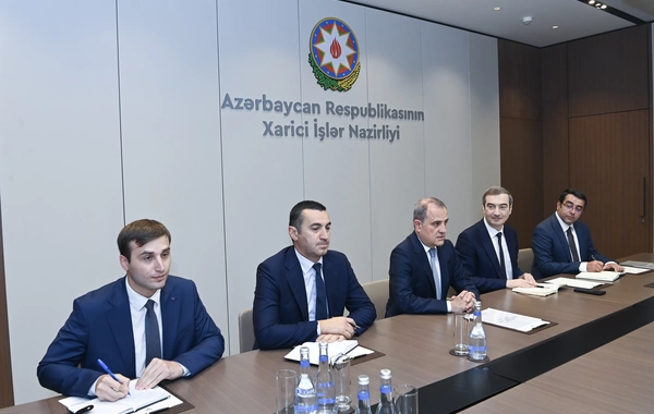 Ceyhun Bayramov ATƏT PA prezidenti ilə Azərbaycan-Ermənistan sülh gündəliyini müzakirə edib