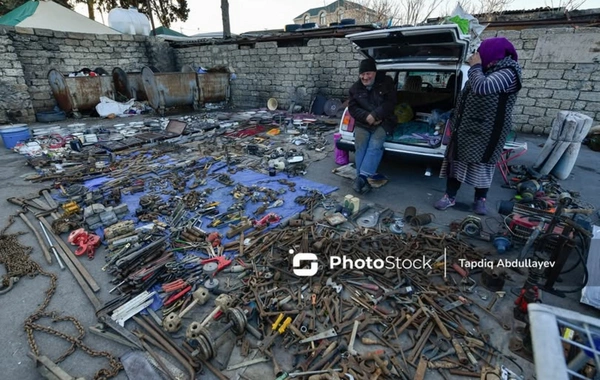 Hər şey satılır - Sabunçuda bit bazarından REPORTAJ