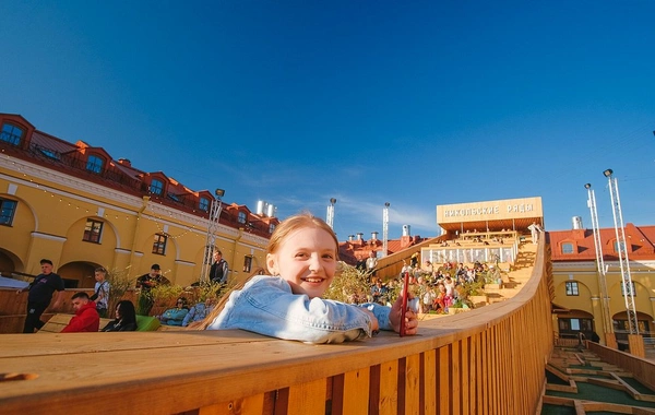 Azərbaycanlı milyarder Rusiyada böyük otel aldı