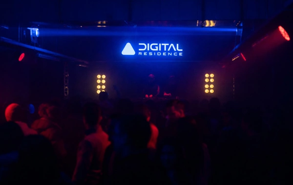 Digital Move: 2351 metr yüksəklikdə elektron musiqi, dağ və rəqəmsal mədəniyyət