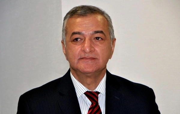 İlham İsmayıl xəstəxanaya yerləşdirildi - Vəziyyəti ağırdır