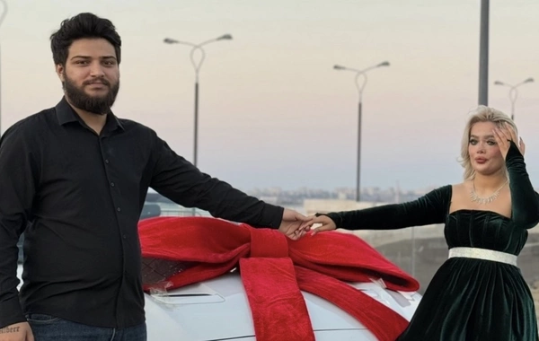 Blogger Elnur Jalina həyat yoldaşına 50 min manat dəyərində sürpriz edib