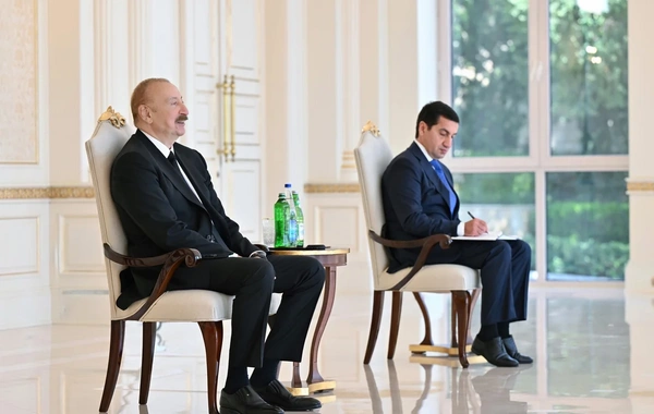 İlham Əliyev İrlandiyanın Azərbaycanda yeni təyin olunmuş səfirinin etimadnaməsini qəbul edib