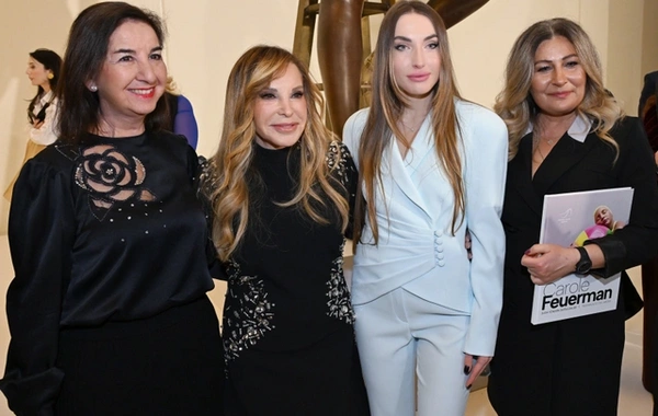 Heydər Əliyev Mərkəzində Kerol Förmenin sərgisinin açılışı olub