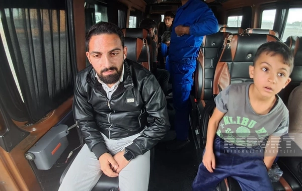 Növbəti köç karvanı Vəngli kəndinə çatıb, açarlar təqdim edilib