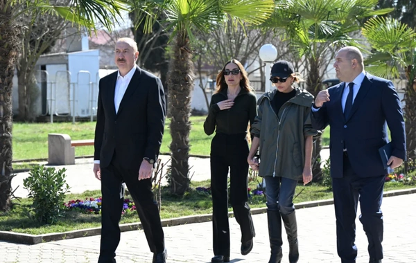 İlham Əliyev Xocavənd şəhər və Xocavənd kənd sakinləri ilə görüşüb