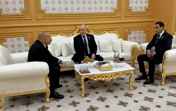 MDB dövlət başçıları görüşü çərçivəsində İlham Əliyev Vladimir Putin və Sərdar Berdiməhəmmədovla görüşüb