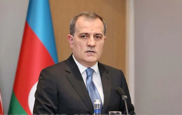 Ceyhun Bayramov Ukrayna Bərpa Konfransında iştirak üçün Polşaya gedib
