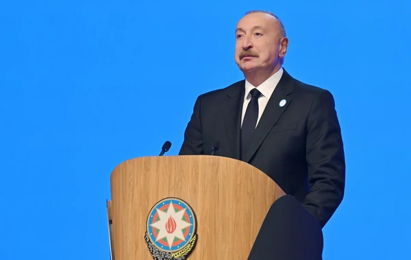 YAP-ın VIII Qurultayı keçirilib, İlham Əliyev çıxış edib