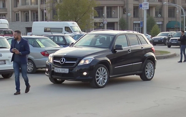 Avtomobil almaq üçün 30 min manatdan çox pul ödədi - Aldadıldığını iddia etdi