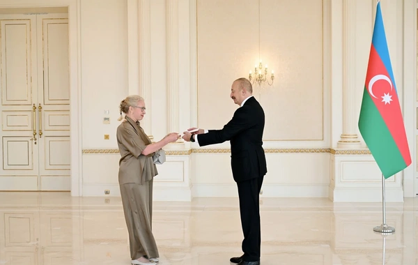 İlham Əliyev İsveçin Azərbaycanda yeni təyin olunmuş səfirini qəbul edib