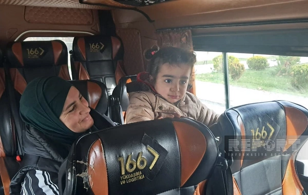 Həsənriz kəndinə daha 16 ailə köçürülüb, açarlar təqdim edilib