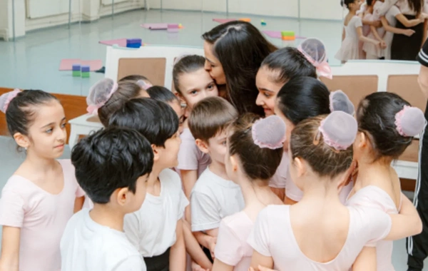 Leyla Əliyeva Bakı Xoreoqrafiya Akademiyasının qonağı olub