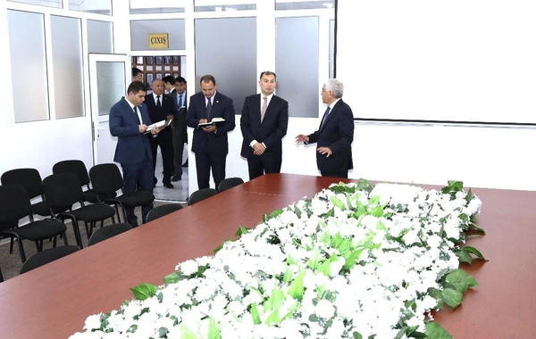 AHİK sədri qurumun Əmək və Sоsial Münasibətlər Akademiyasında tədrisin vəziyyəti ilə maraqlanıb
