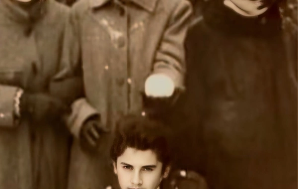 Aigun Kazyimova during her school years: rare photos appeared online