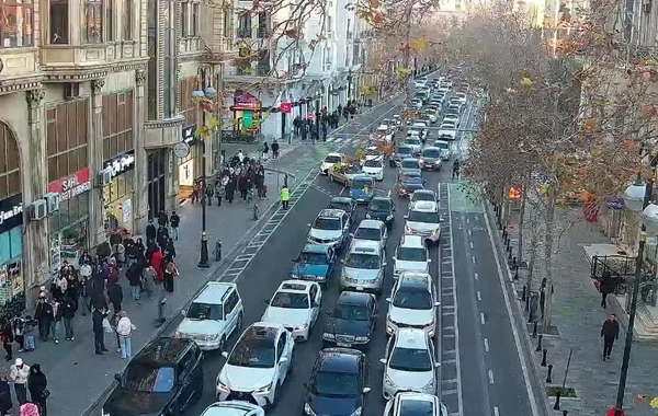 Bakıda bu yollarda tıxac var - SİYAHI