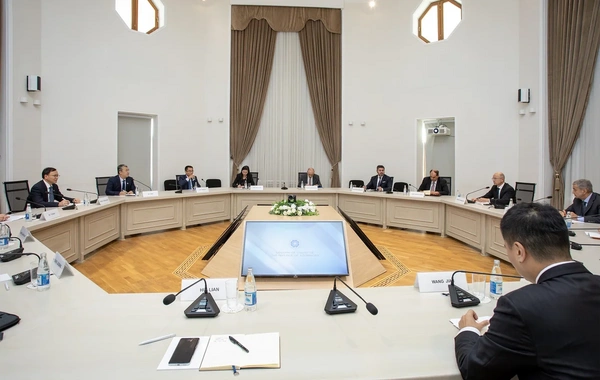Azərbaycan və Çin Xəzərdə mümkün enerji layihələrini müzakirə edib