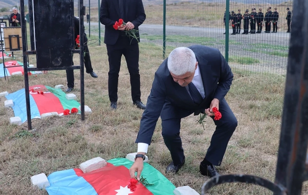 Xocalıda Anım Günü ilə bağlı Şəhidlər xiyabanı ziyarət olunub