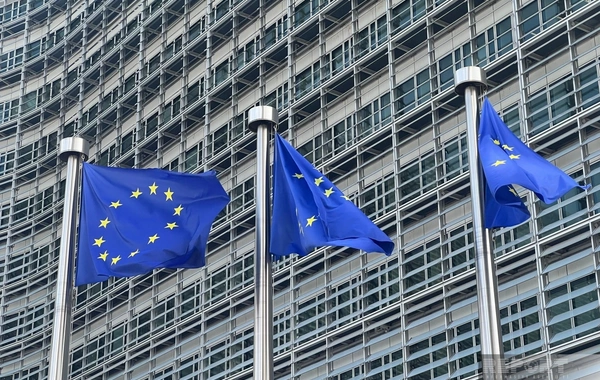 Aİ Bakı və İrəvan arasındakı sülh prosesinə daha çox cəlb olunmağa can atır