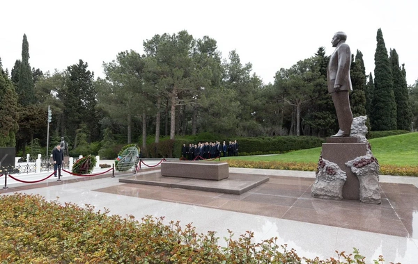 Vilayət Eyvazov türkiyəli həmkarı ilə görüşüb