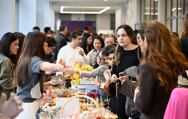 ADA Məktəbində xeyriyyə məqsədli ənənəvi Payız festivalı – "Məhsul bayramı" təşkil edilib