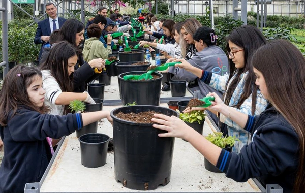 IDEA организовала экскурсию для школьников в инновационный центр Экопарка