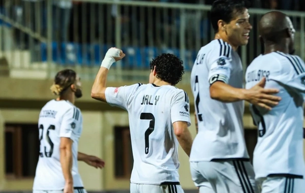 Premyer Liqa: Qarabağ 10 nəfərlə Sumqayıta qalib gəlib