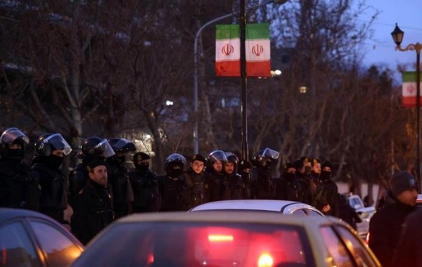 Several countries urged their citizens to leave Iran