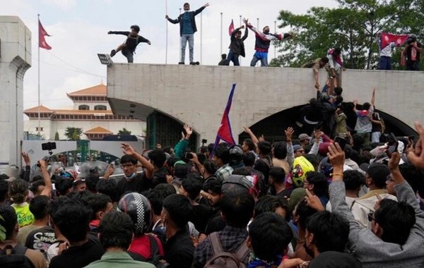 In Nepal, the number of deaths in the riots has risen to 30