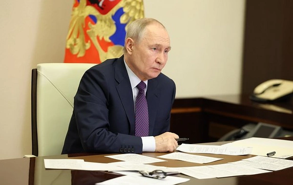 Putin BƏƏ lideri ilə Yaxın Şərqdəki vəziyyəti müzakirə edib