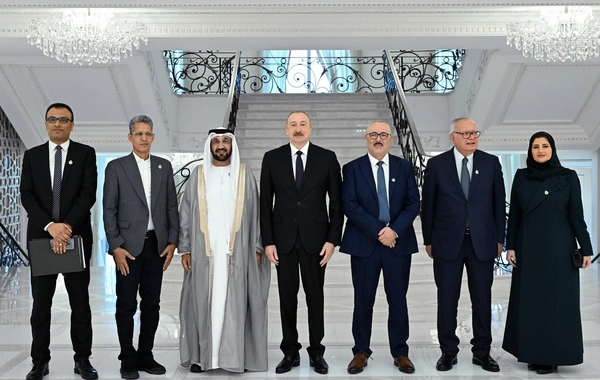 İlham Əliyev Ərəb Parlamentinin prezidentinin başçılıq etdiyi nümayəndə heyətini qəbul edib