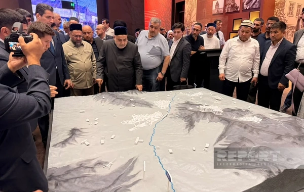 Beynəlxalq konfransın iştirakçıları Xocalı Soyqırımı Memorialı ilə tanış olublar