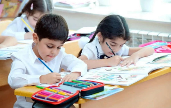 Repetitorlara ehtiyac qalmayacaq: Valideynlərin yükü azalır, təhsildə inqilabi yenilik tətbiq olunur