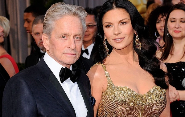 Кэтрин Зета-Джонс опубликовала редкие фото со свадьбы с Майклом Дугласом