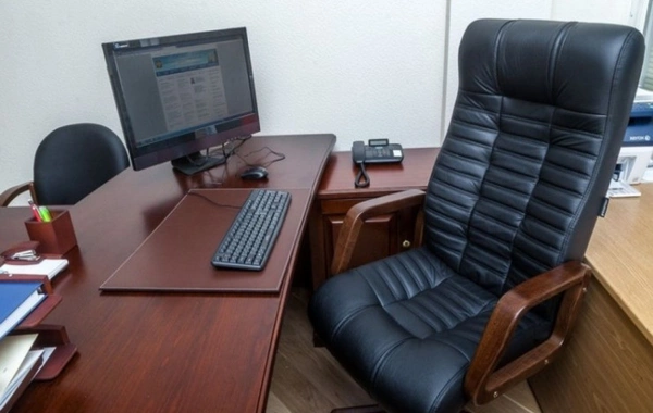 Sabiq komitə sədri direktor vəzifəsindən çıxarıldı