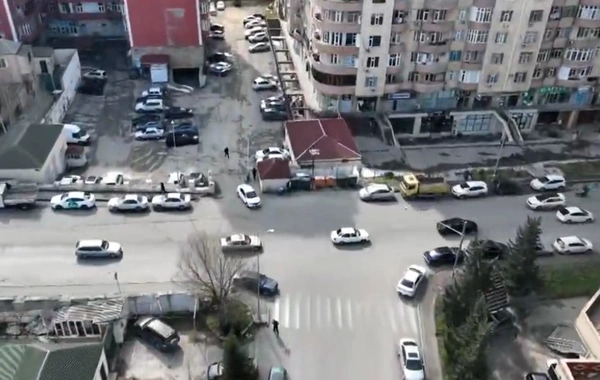 Qurumların hələ də göz yumduğu problemlər - Sürücülərin kabusuna çevrilən küçə