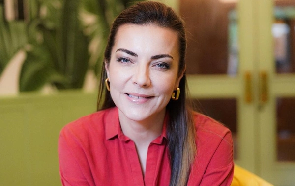 Məşhur aktrisa bu səbəbdən həmkarlarını sosial şəbəkədə izləmir