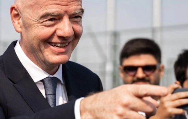 İnfantino Hövsanda inşa olunan meydançalara baxış keçirib